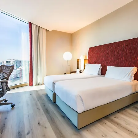 Hi Hotel 4*