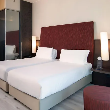 Hi 4* Bari