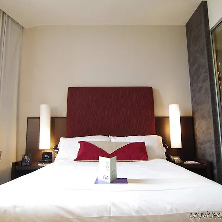 Hi 4* Bari