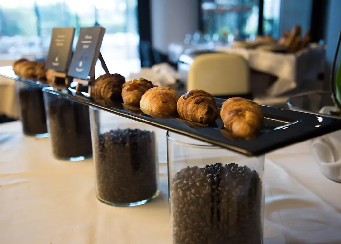 Hi מלון בארי