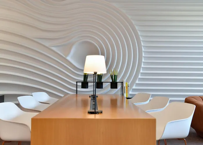 Hi מלון בארי