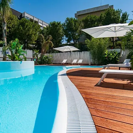 Hi 4* Bari