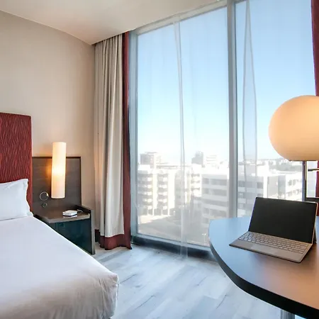 Hi Hotel 4*